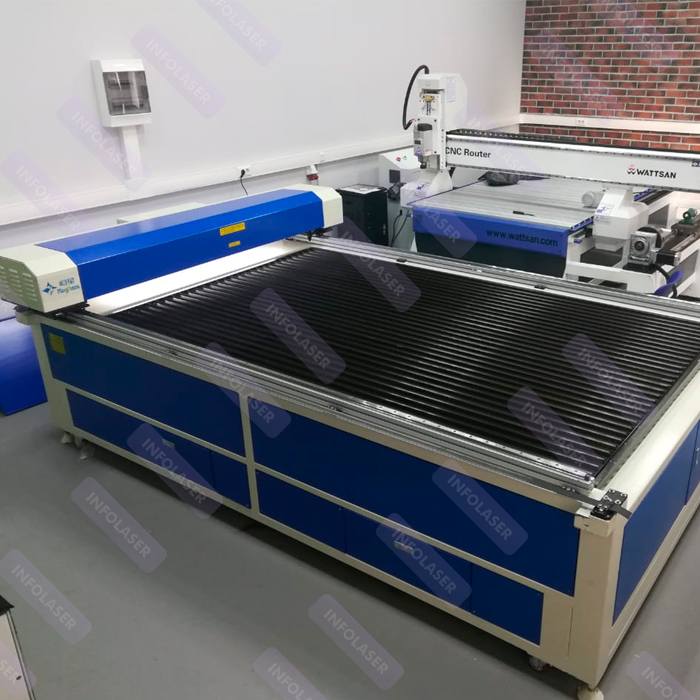 Универсальный лазерный станок RABBIT 1525 Flat Bed
